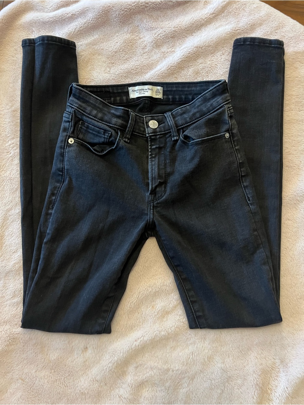 Abercrombie & Fitch Women's Dark Black Skinny Jeans